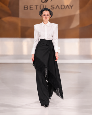 Püsküllü Pantolon - defile